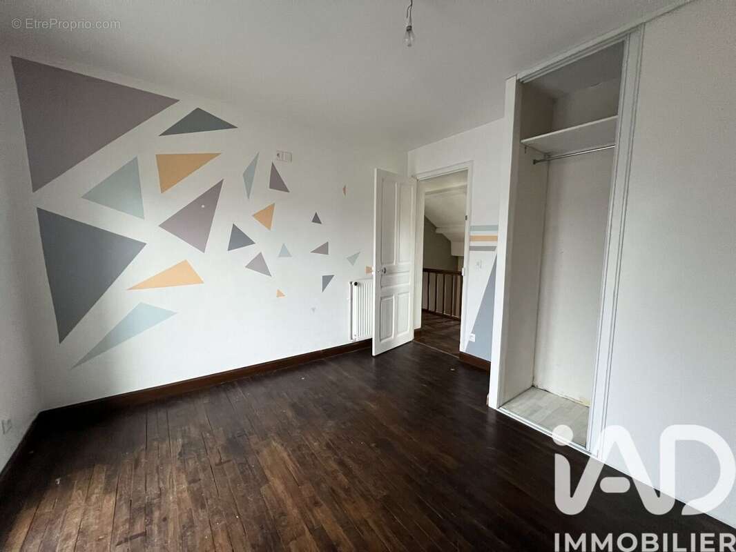 Photo 9 - Maison à LA CHAPELLE-SAINT-LUC