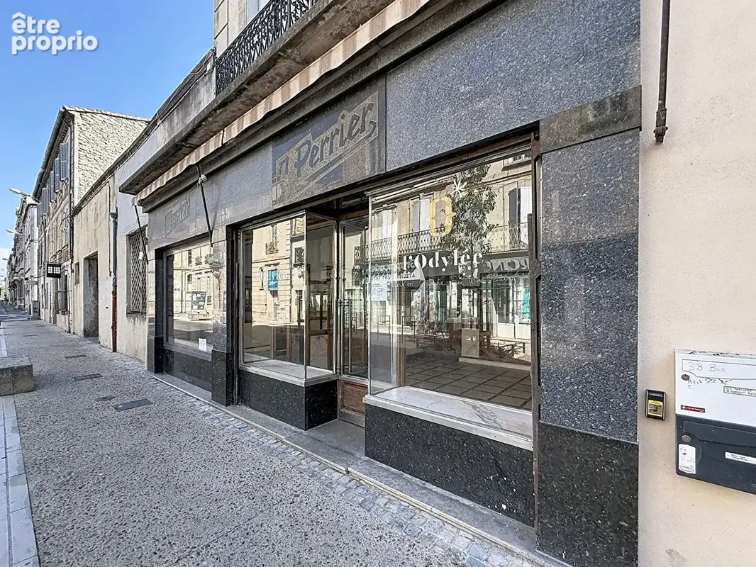 Local commercial Avignon 4 pièce(s) 68 m2 - photo 2