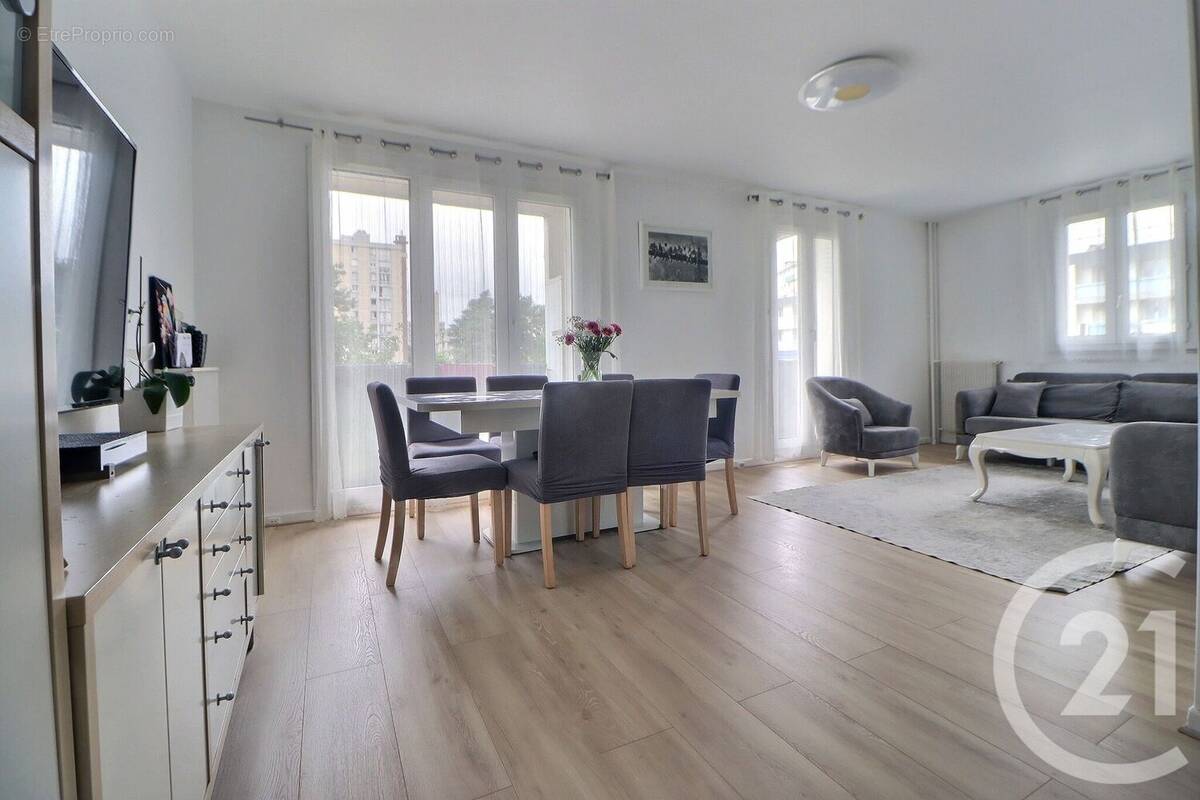 Appartement à AULNAY-SOUS-BOIS