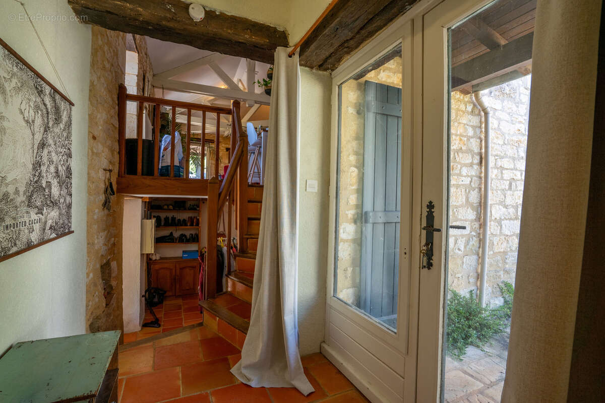 Maison à MONTCUQ