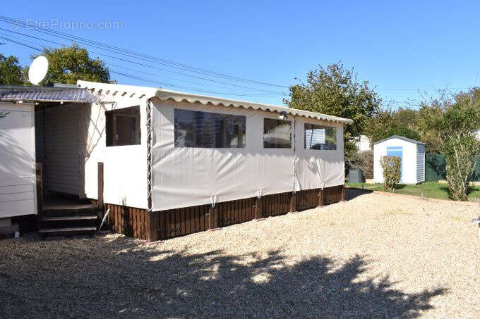 Terrain à SAINT-GEORGES-D&#039;OLERON