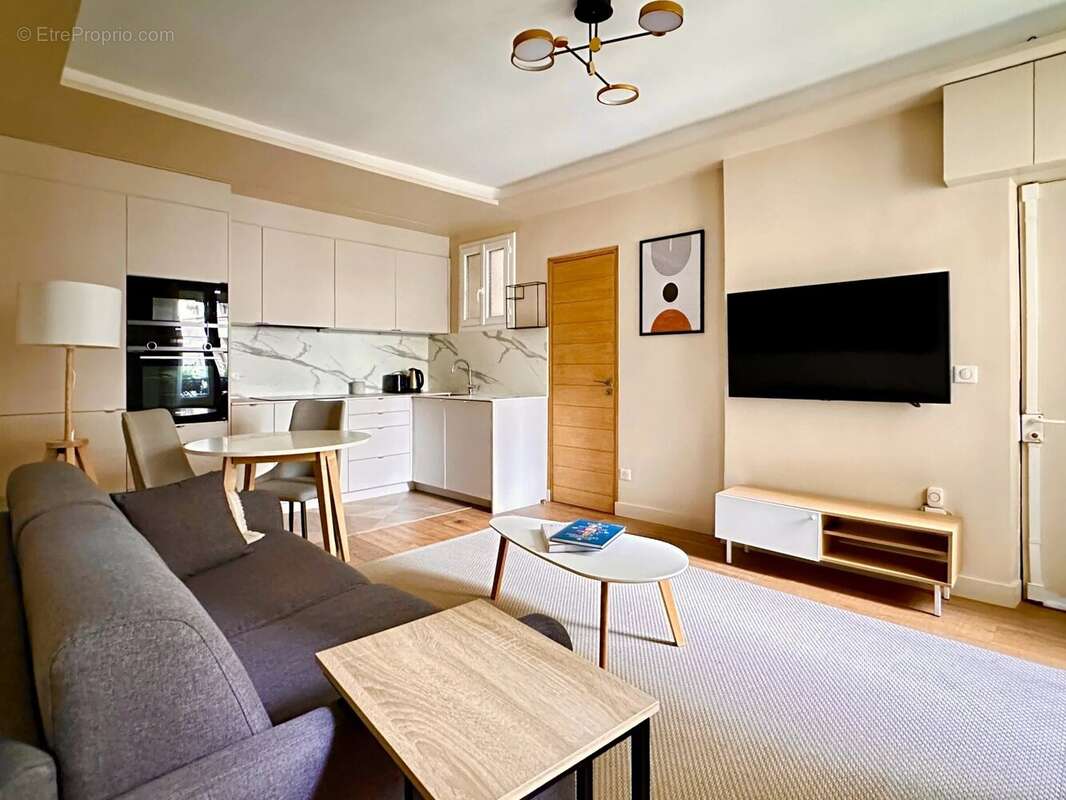 Appartement à PARIS-3E