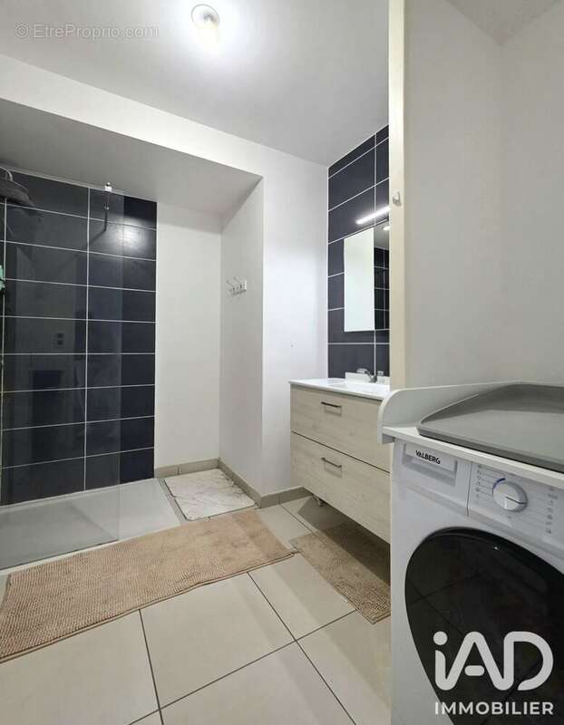 Photo 8 - Appartement à AVRILLE