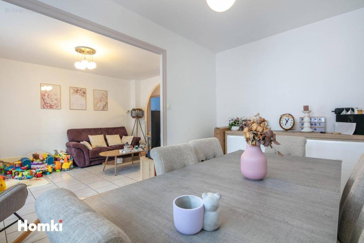 Appartement à FONTAINE