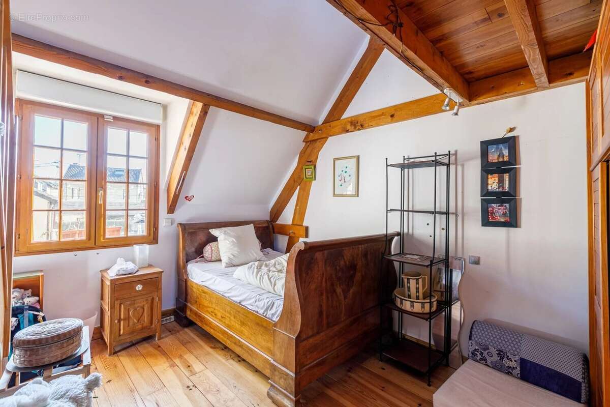 Maison à BOUAFLE