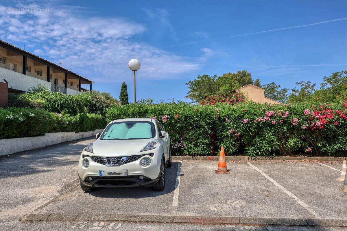 Appartement à SAINT-CYR-SUR-MER