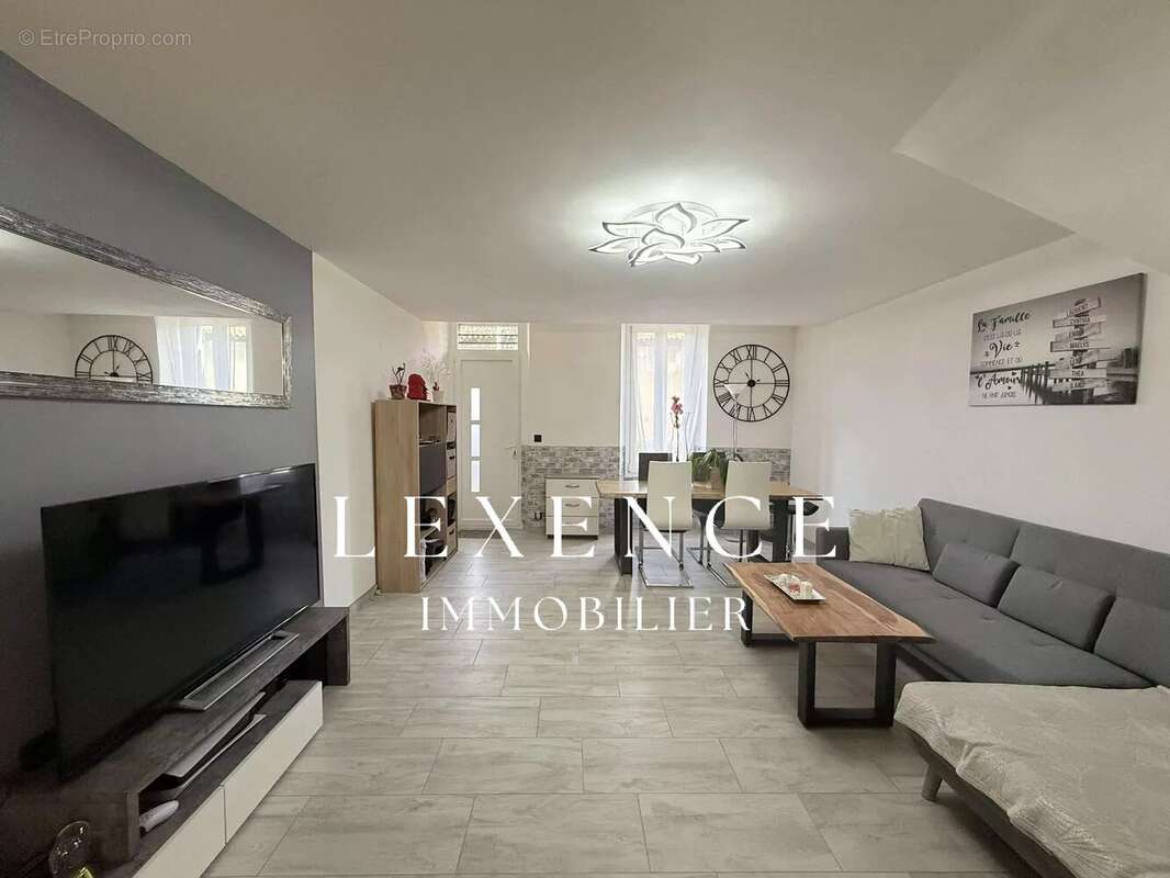 Appartement à SAINT-CANNAT