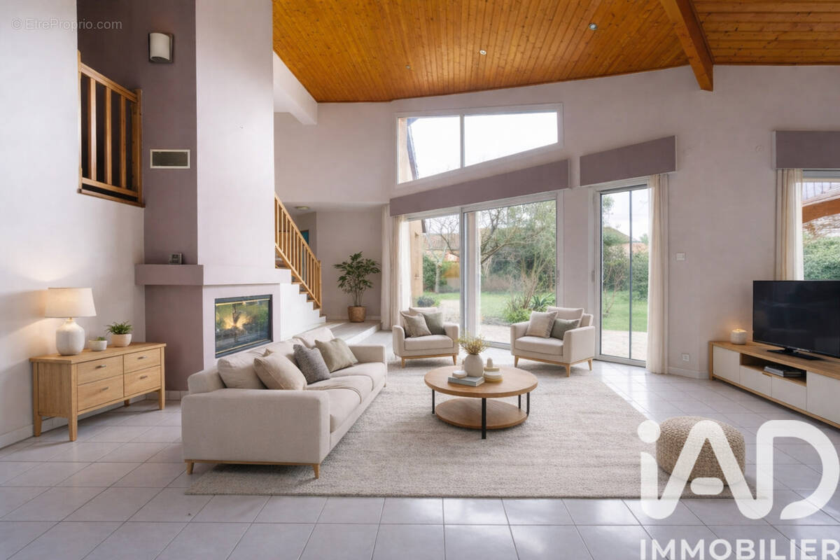 Photo 1 - Maison à TOURNEFEUILLE