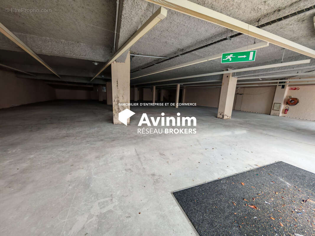 Commerce à PARTHENAY