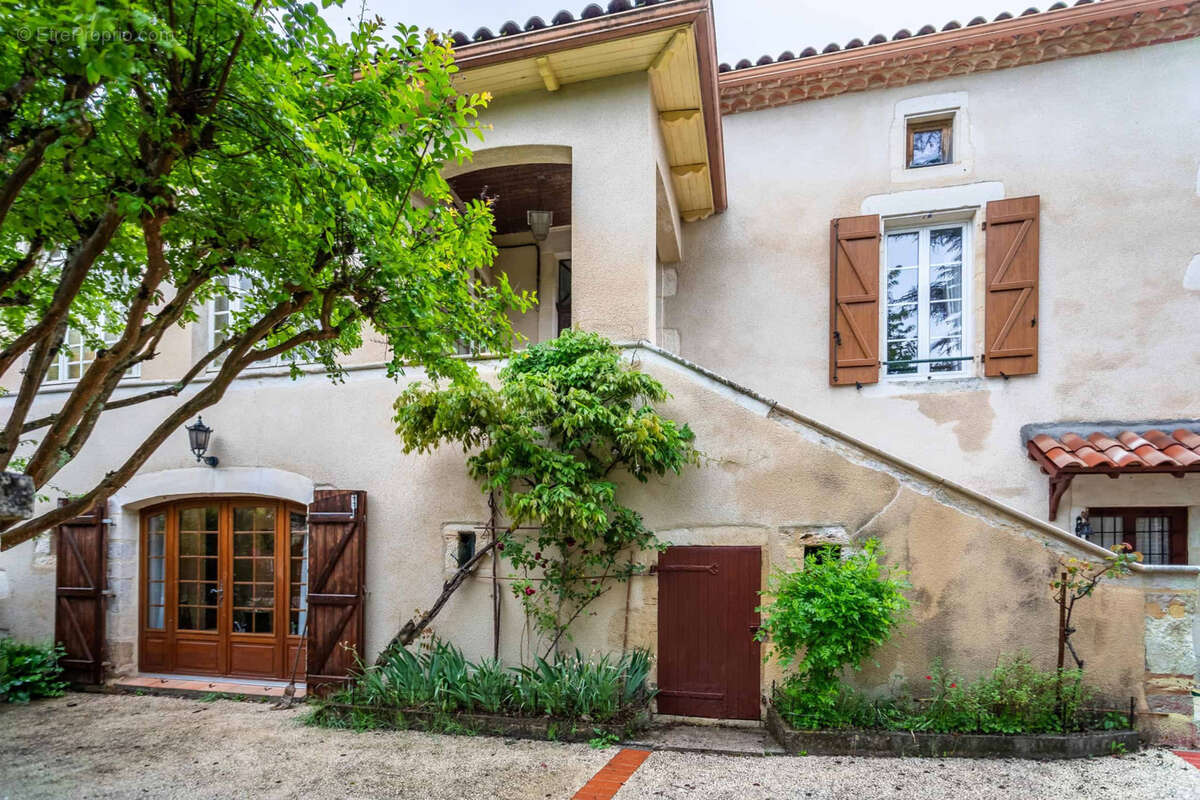 Maison à PUY-L'EVEQUE