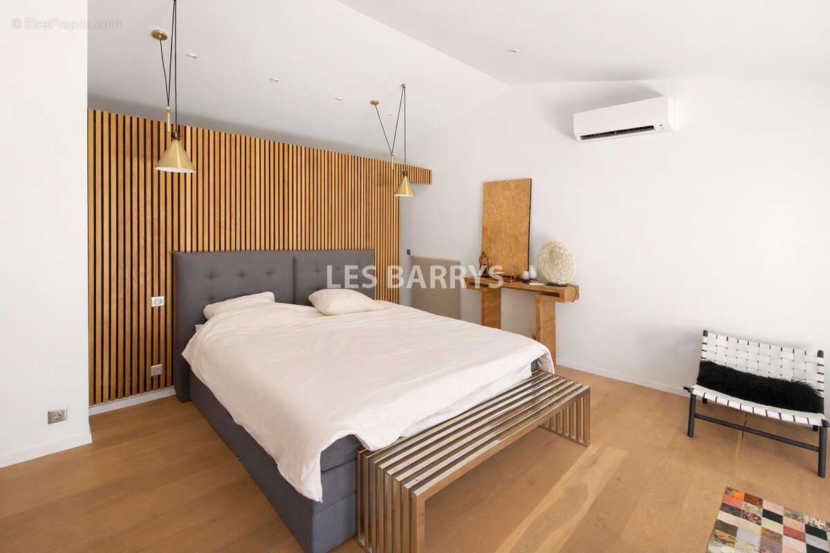 Villa de prestige à vendre à Ramatuelle   À pied de Tahiti Beach et des plages de Pampelonne. - photo 8