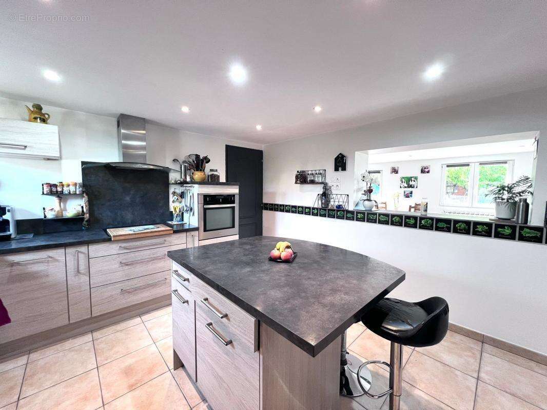 Maison à BOUC-BEL-AIR