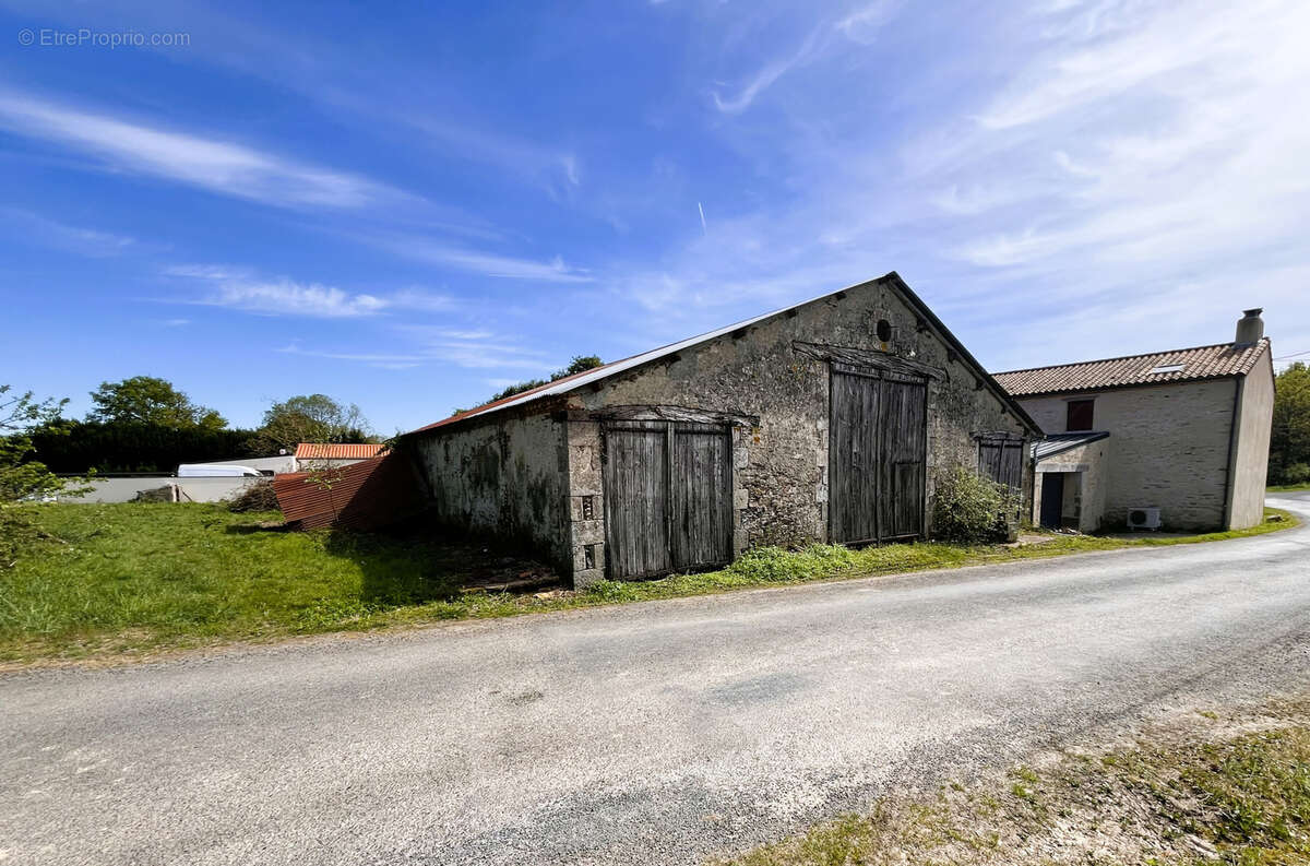 Maison à SAINTE-FLAIVE-DES-LOUPS