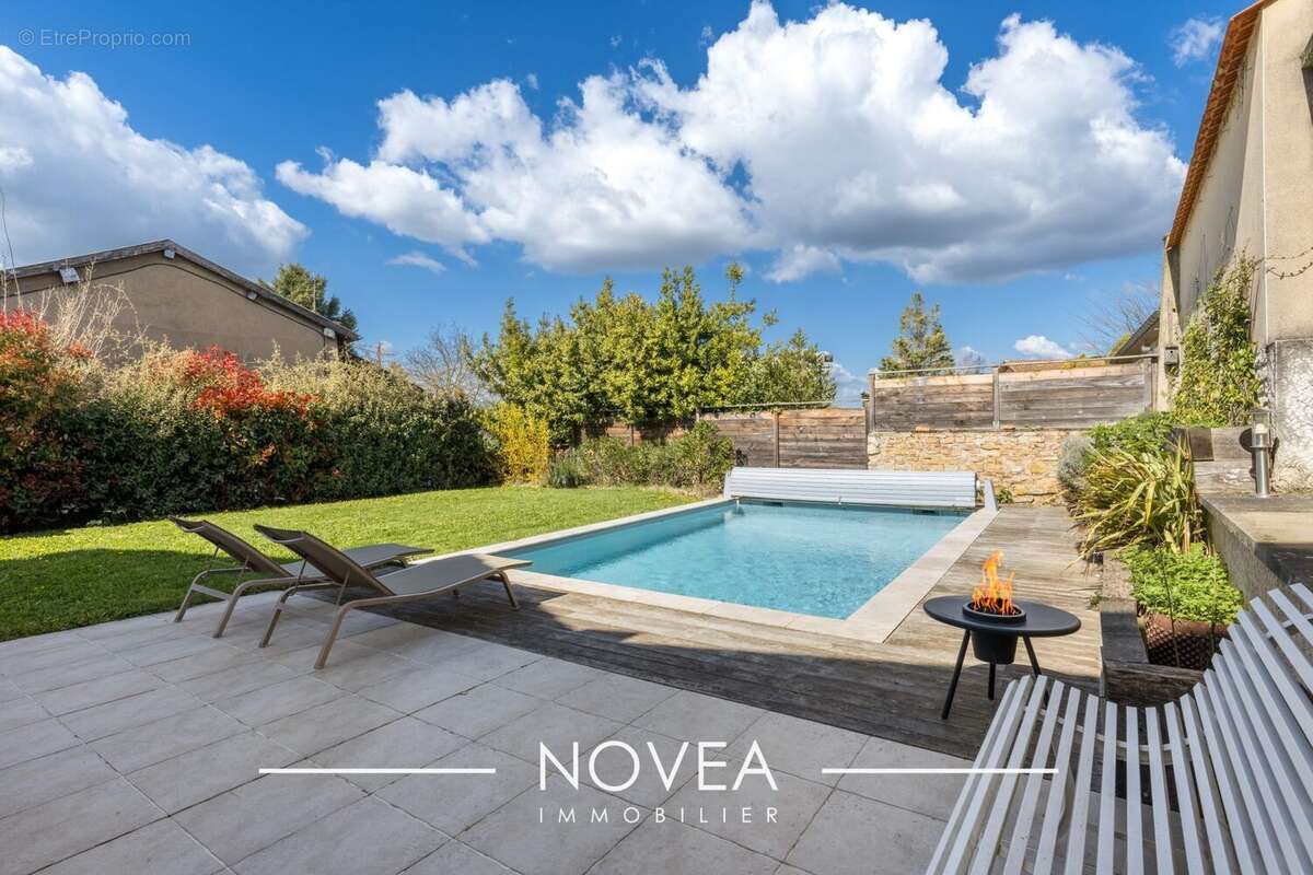 Maison à CURIS-AU-MONT-D'OR