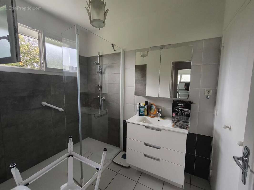 Maison à SAINT-JUNIEN