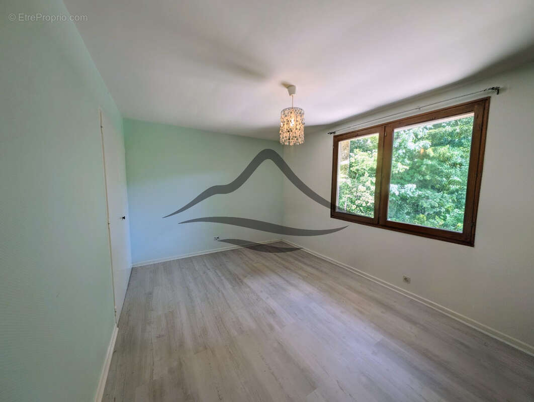 À VENDRE   Duplex T3 avec jardin de 432 m2, garage et cave   Neydens - photo 7