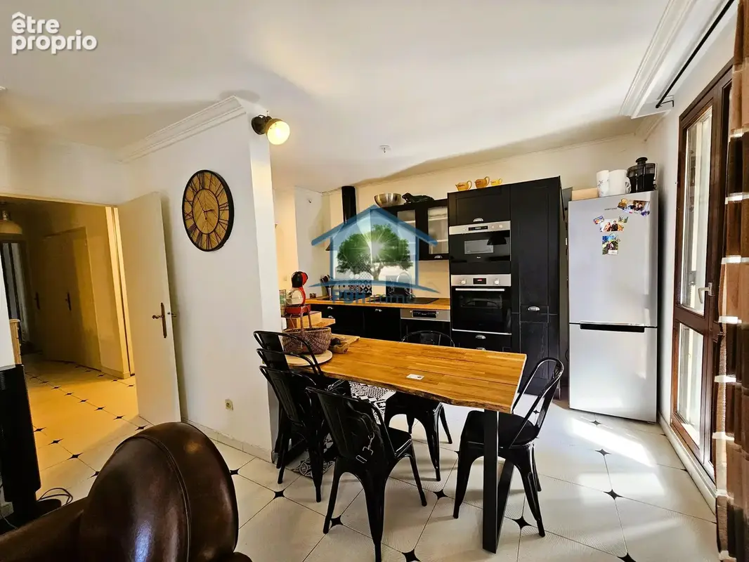 ST PRIEST : T4, Balcon, Caves, Parking - photo 11