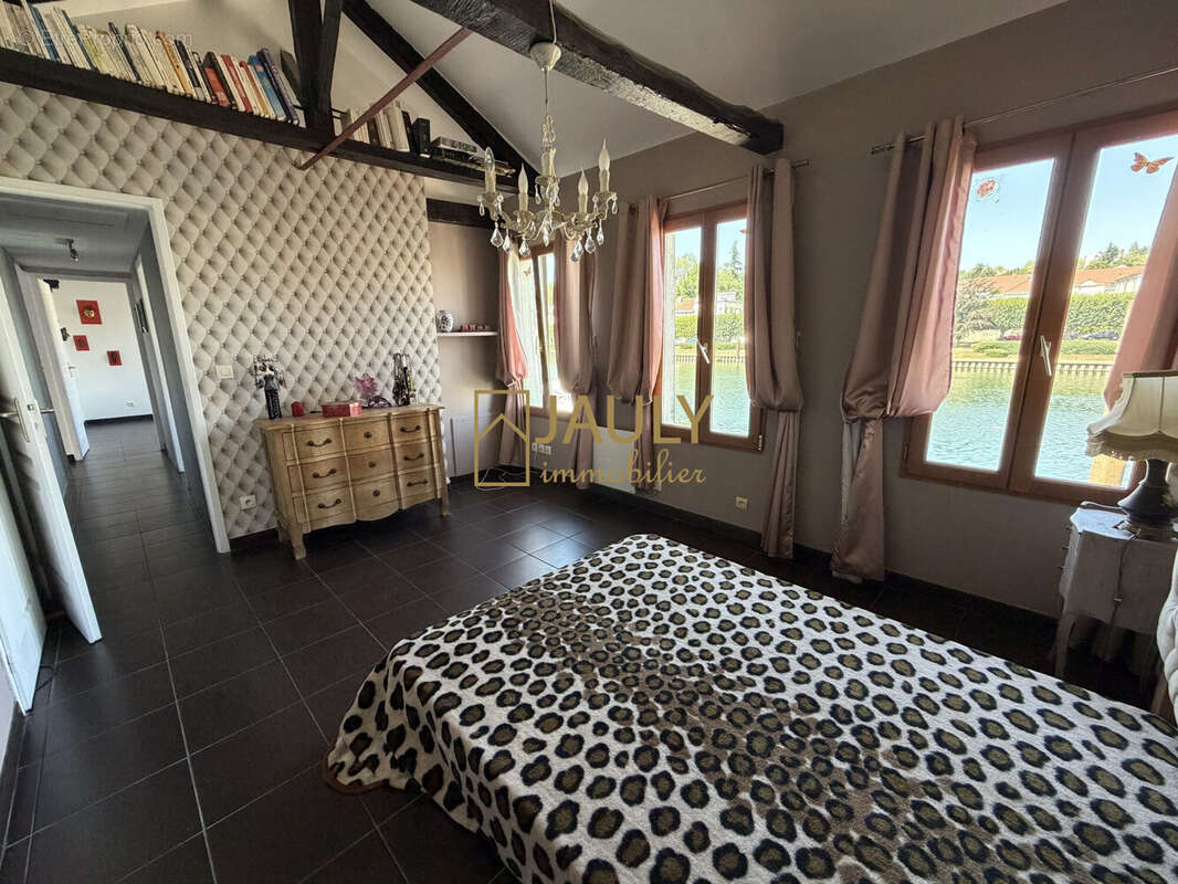 Appartement 86 m² à Lagny-Sur-Marne  - photo 9