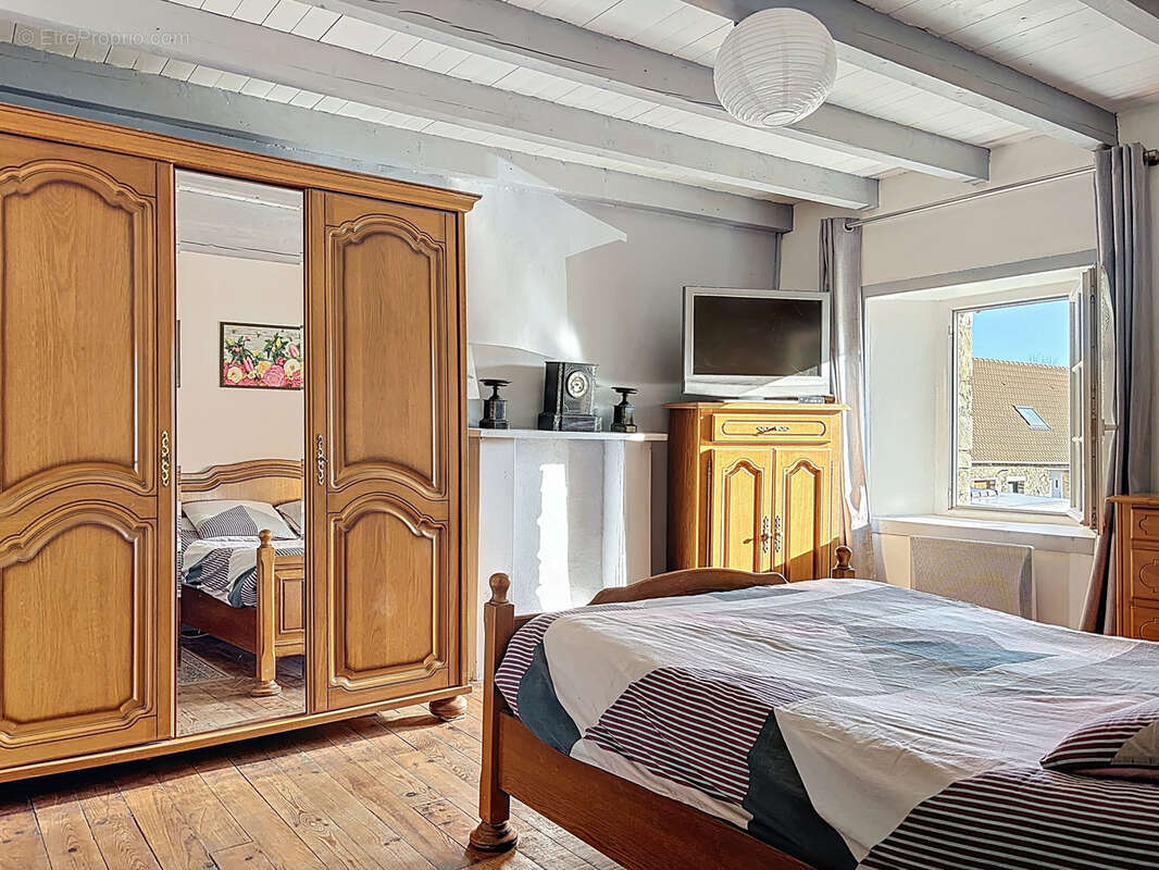 Maison à NEUFMESNIL