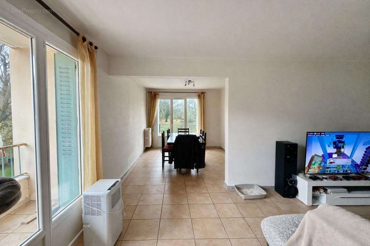 Appartement à LA VERPILLIERE