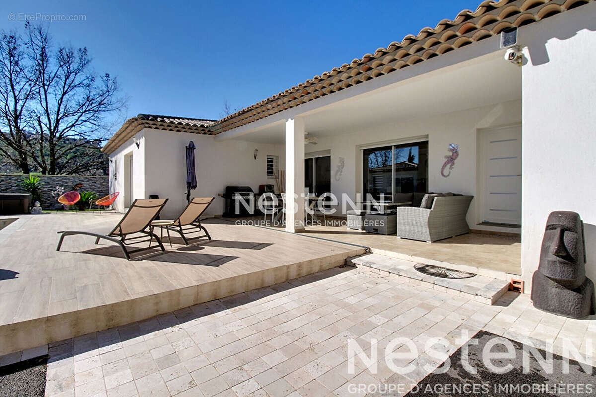 Maison à LE CANNET-DES-MAURES