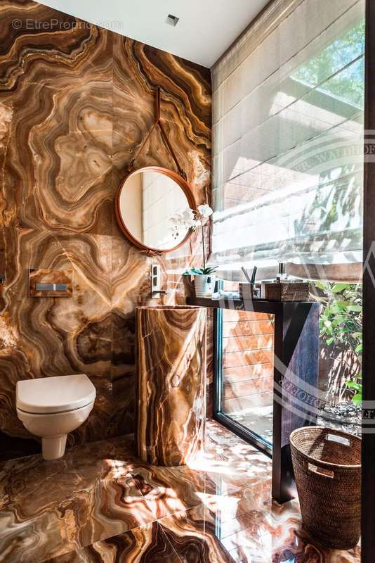 Maison à TOURRETTES