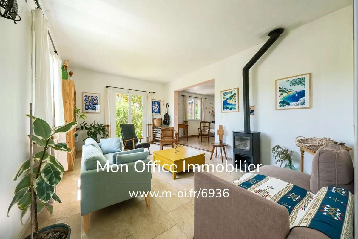 Référence : 6936-AUS - Pertuis - Maison familiale avec dépendance - Jardin et piscine - photo 8