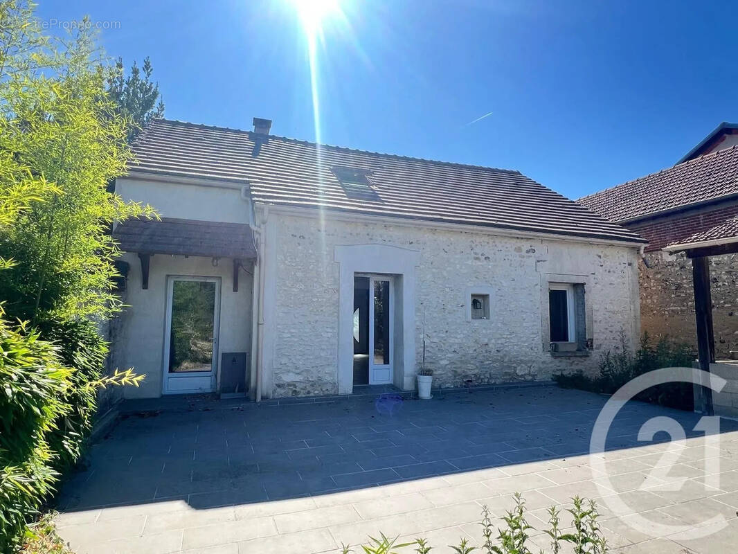 Maison à GARENNES-SUR-EURE