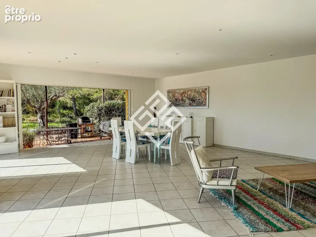 Maison de prestige- 205 m2- 5 pièces - photo 6