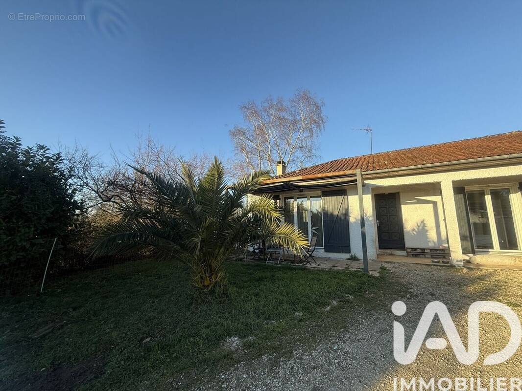 Photo 1 - Maison à SAINT-MICHEL-DE-MONTAIGNE