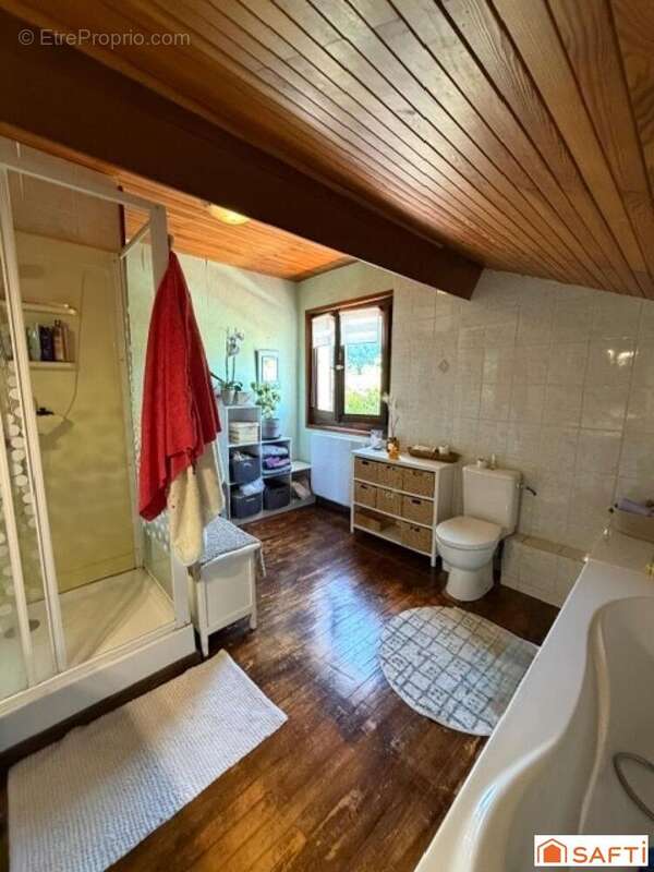 Maison 140 m² à Vions  - photo 2