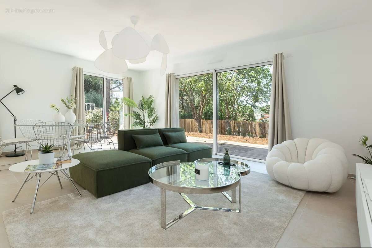 Villa Neuve Duplex T5 de 116 m2, 4 chambres sur jardin clos. - photo 2