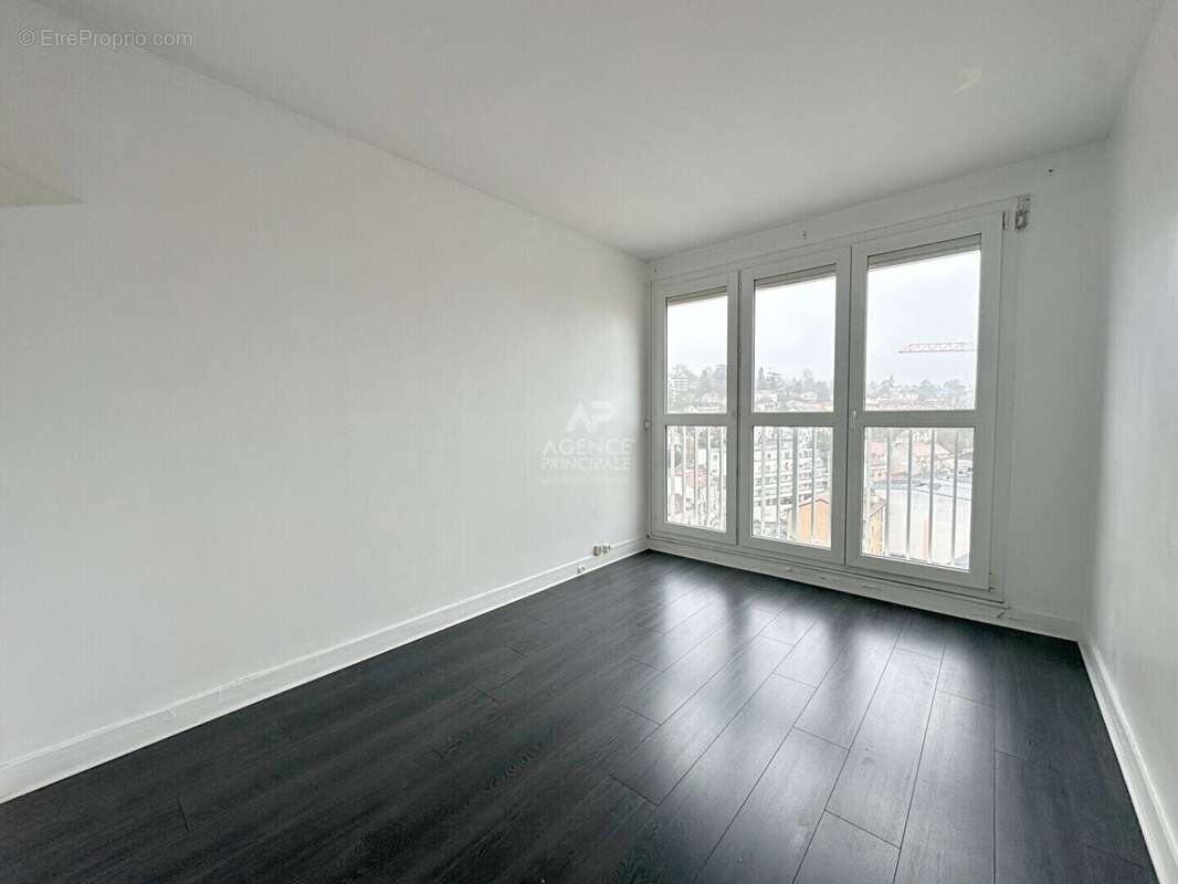 Appartement à CHAVILLE