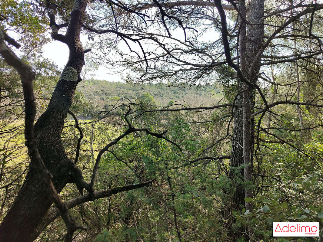 Terrain à UZES