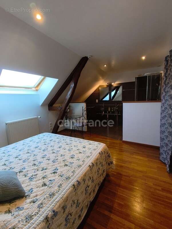  RARE À LA VENTE – Propriété d’exception avec piscine et fort potentiel  - photo 13