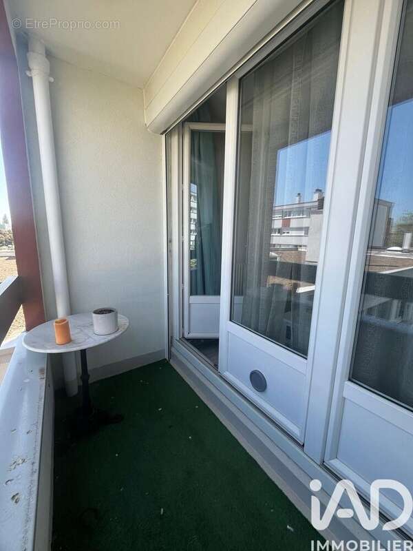 Photo 6 - Appartement à FLEURY-LES-AUBRAIS