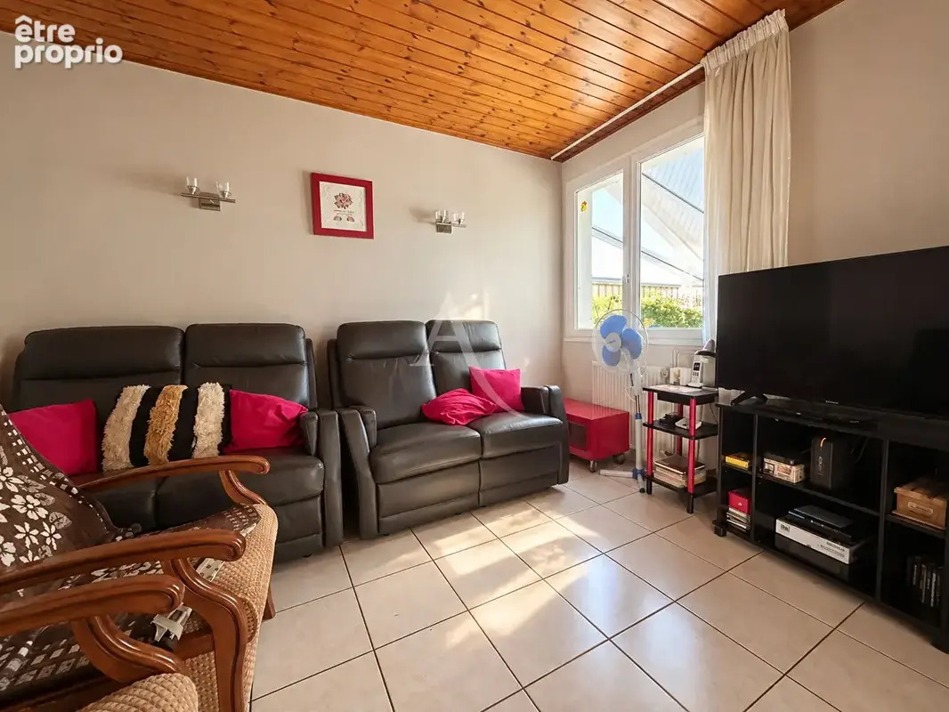 L'Aiguillon-sur-Vie - Maison de 4 chambres  - Véranda et Garage - photo 5