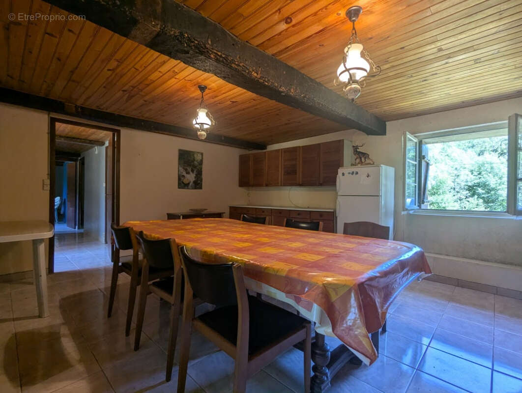 Authentique grange en pierres   Val d'Azun   Environ 150 m2 sur 4 000 m2 de terrain - photo 4