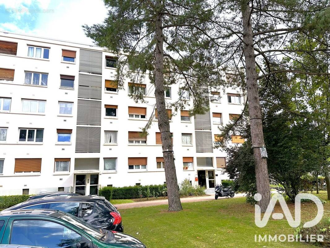 Photo 1 - Appartement à EVRY