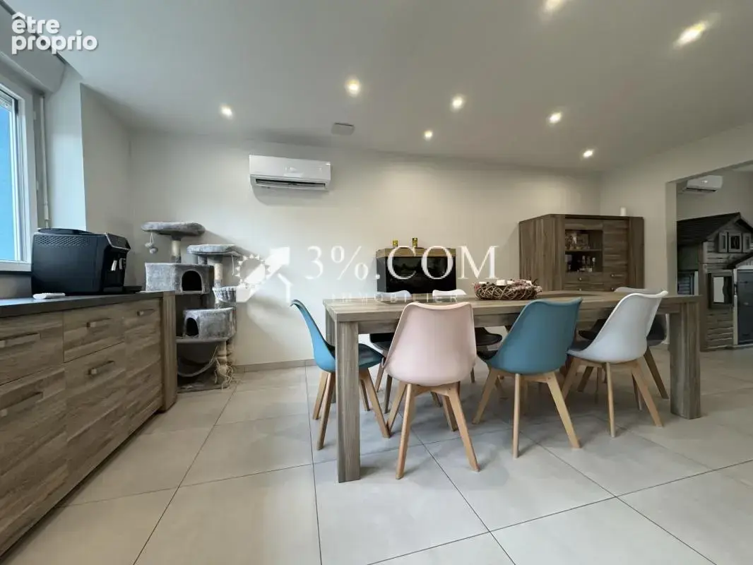 3%COM Maison rénovée avec 5 chambres - photo 4