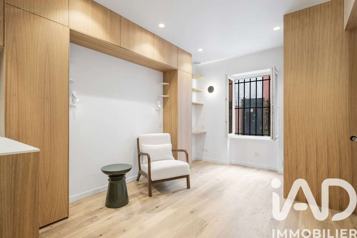 Photo 2 - Appartement à PARIS-18E