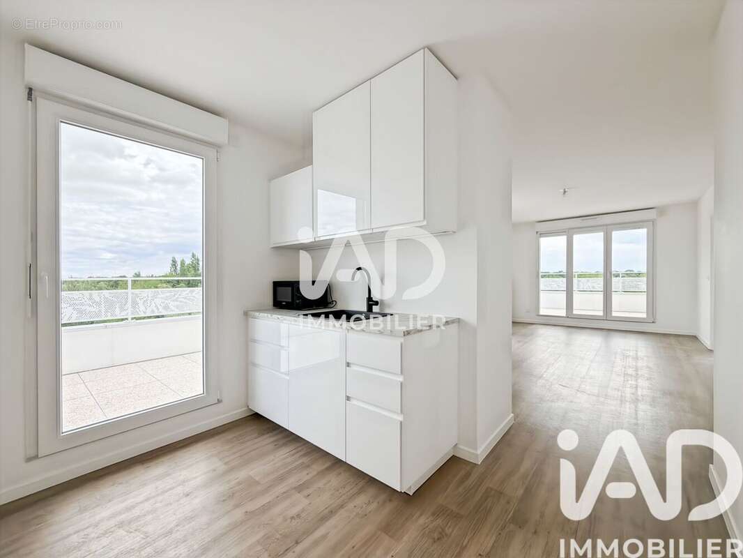 Photo 6 - Appartement à SAVIGNY-LE-TEMPLE