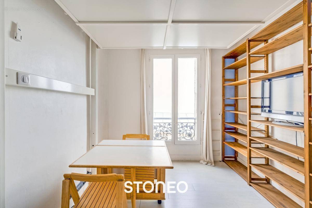 Appartement à PARIS-18E
