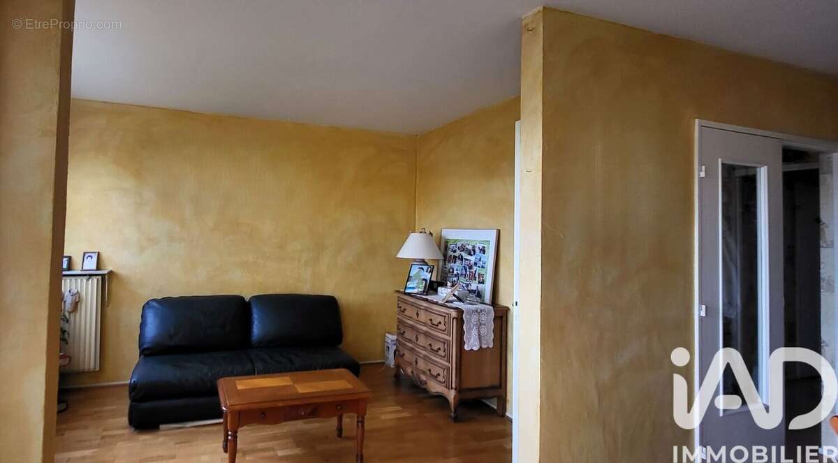 Photo 7 - Appartement à GENNEVILLIERS