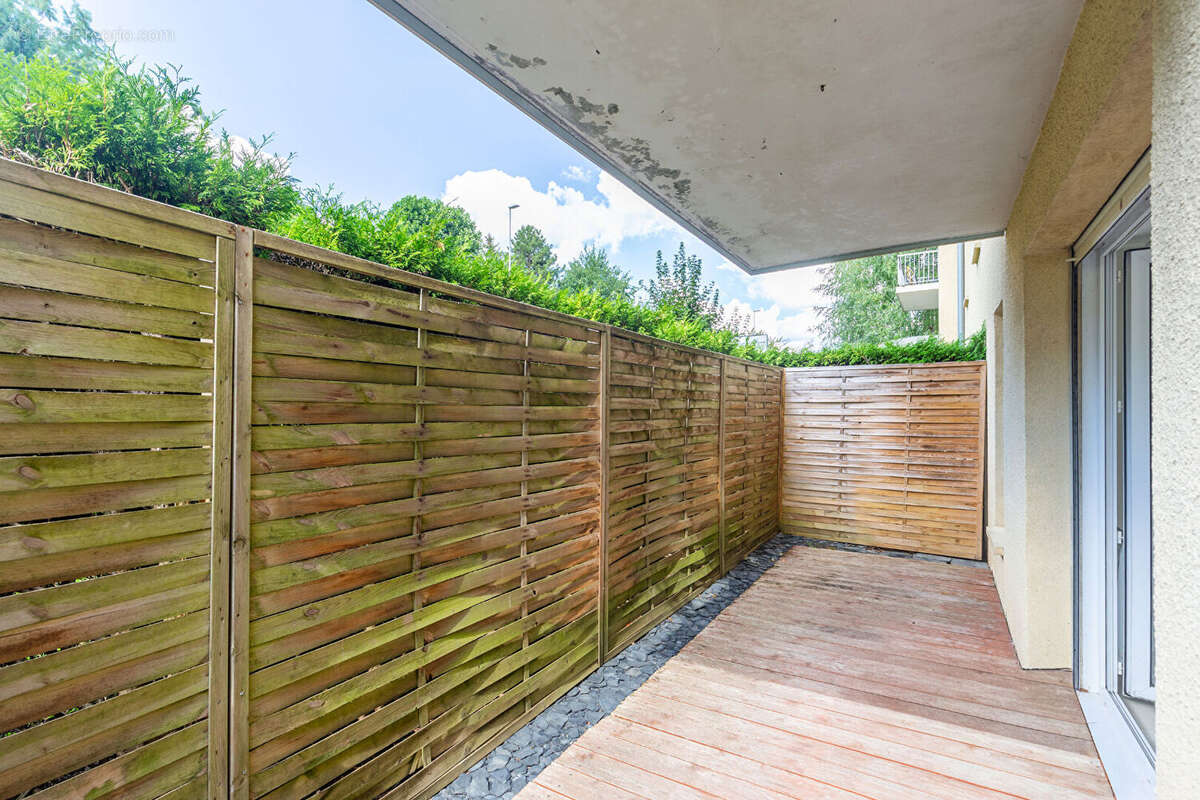 Agence immobiliere laforet - exclusivite - "aloe" - annecy le vieux - appartement t3 de 68,16m² - terrasse - cave - parking de c - photo 2