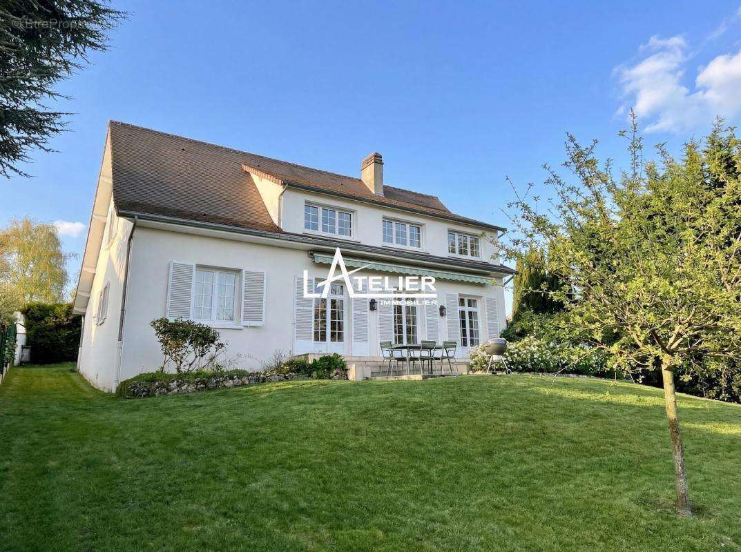 Maison à MAREIL-MARLY