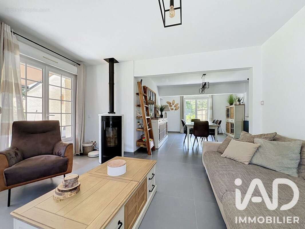Maison 132 m² à Arques  - photo 2