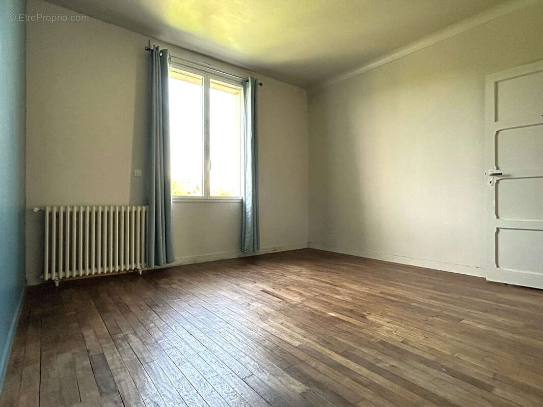 Maison à MONTFORT-SUR-MEU