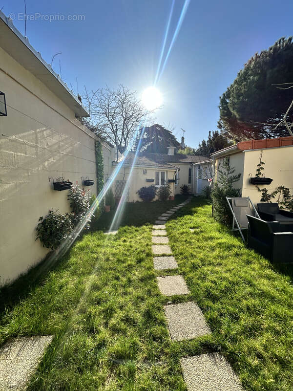 Maison à SAINT-MAUR-DES-FOSSES