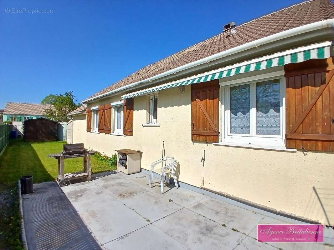 Maison à BRETEUIL